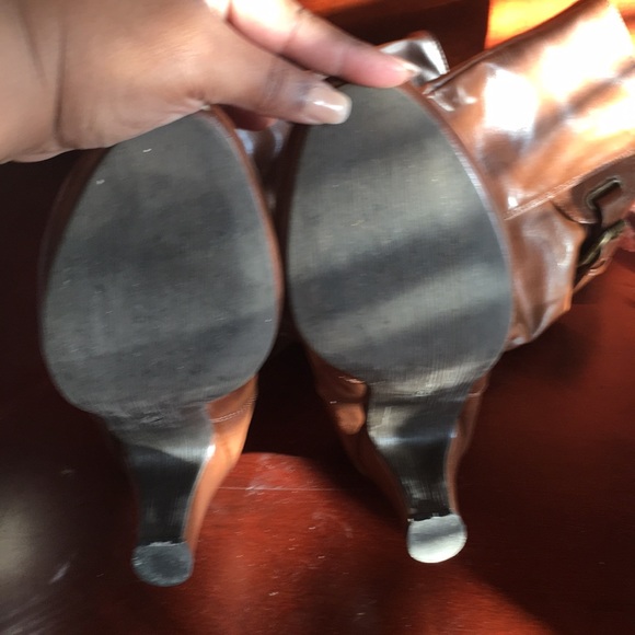 Cognac Crinkle Boots - Picture 4 of 5